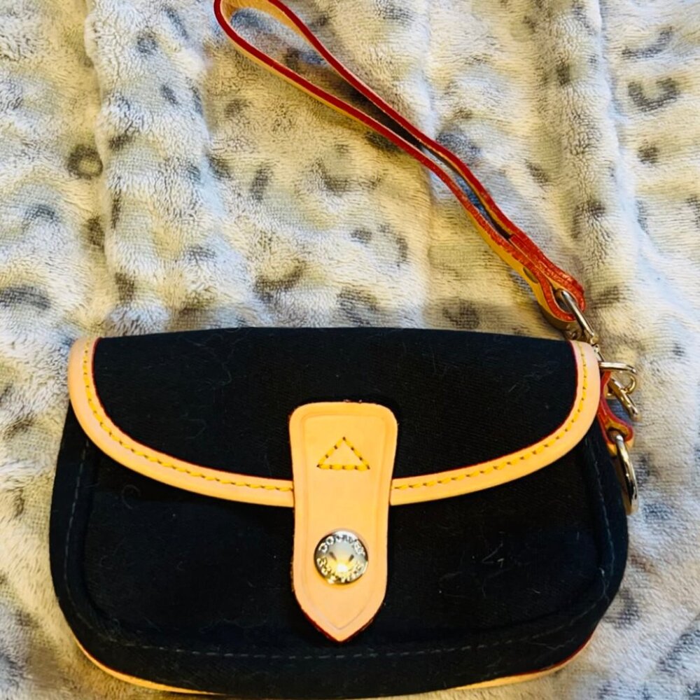 Dooney And Burke Wristlet
